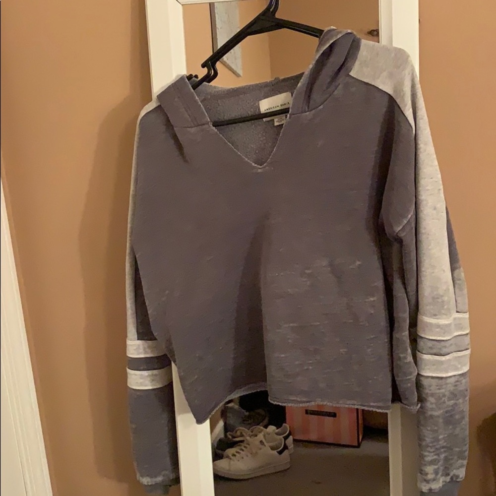 Cropped Lightweight Sweatshirt